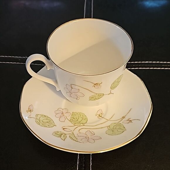 Royal Dover England China Cup & Saucer Set Pastel Spring Flowers Fine Bone China - Picture 2 of 8